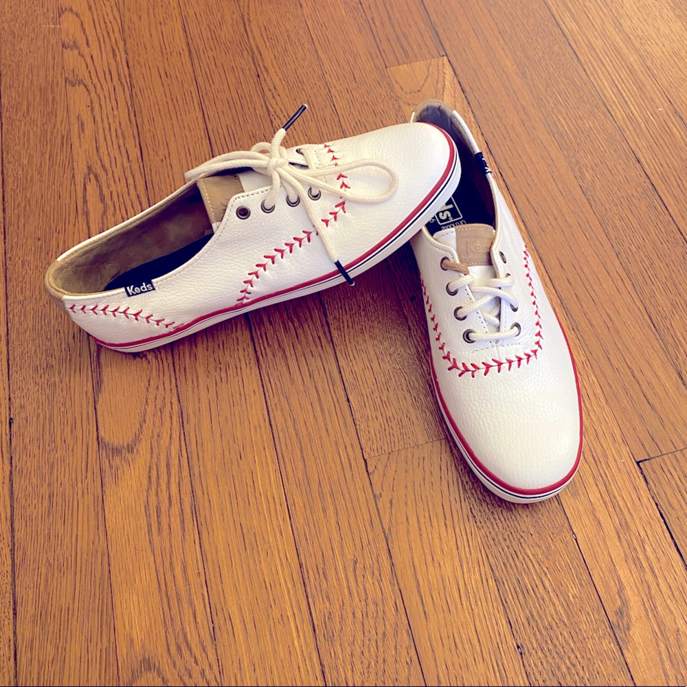 Keds leather baseball print shoes
